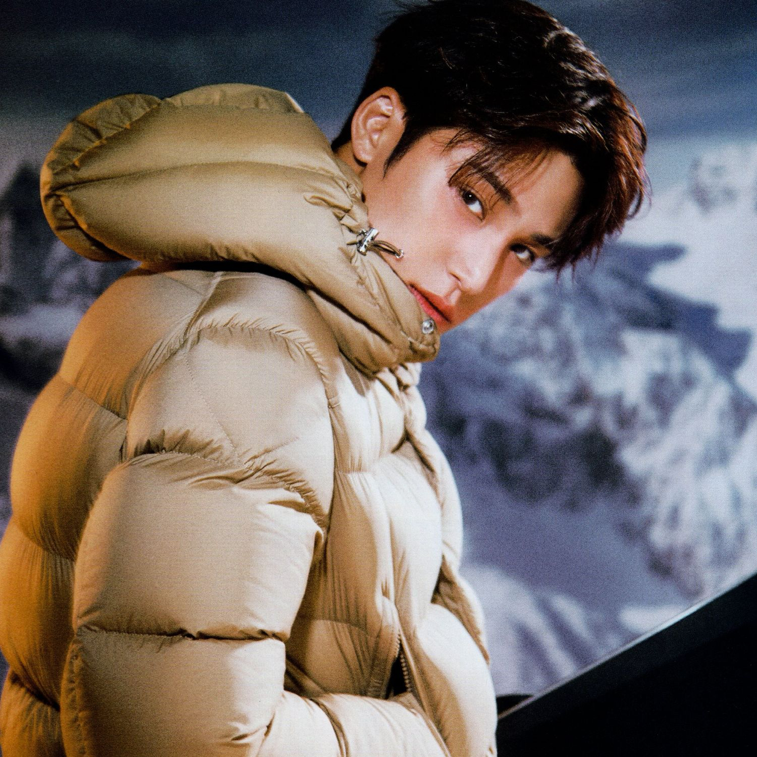 A moment captured by Mingyu (SEVENTEEN)'s fan