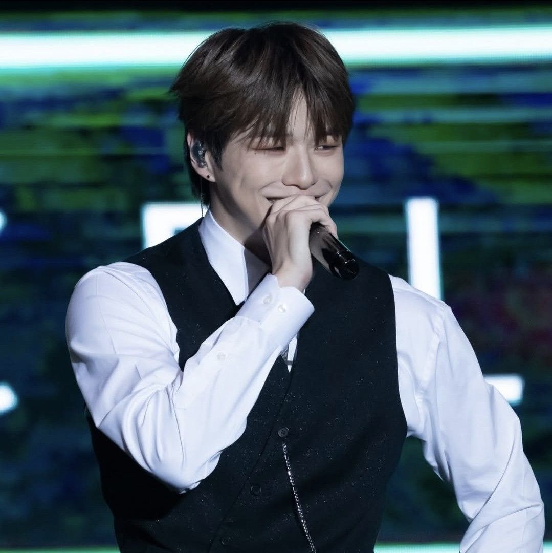 Latest photo of Kang Daniel