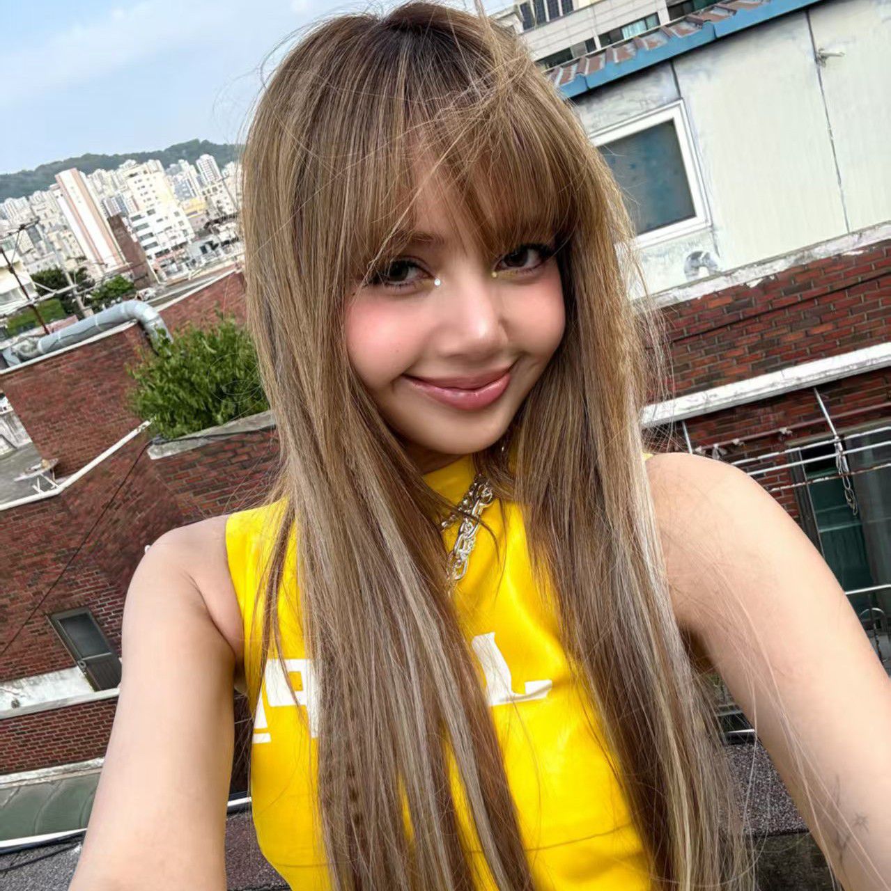 A moment captured by Lisa (BLACKPINK)'s fan
