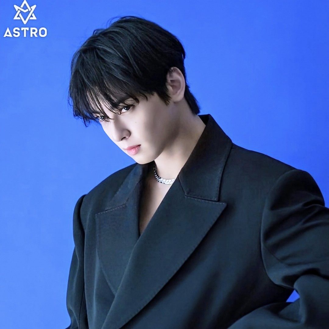 A moment captured by Eunwoo (ASTRO)'s fan