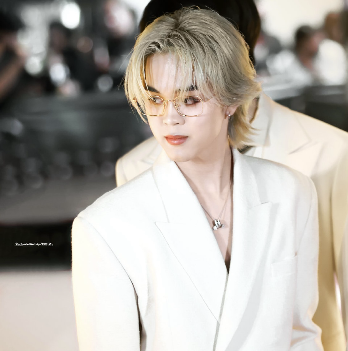 Behind-the-scenes cut of THI-O (NexT1DE)