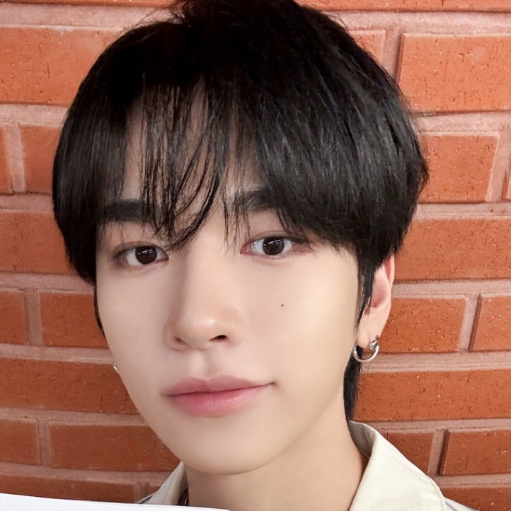 Latest photo of Hanjun (n.SSign)