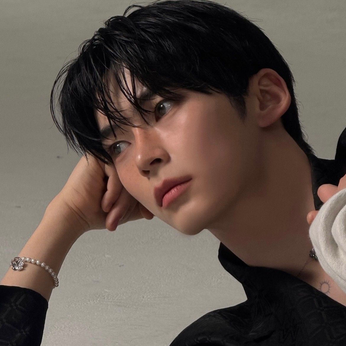 성한빈 (제로베이스원)의 최신 사진