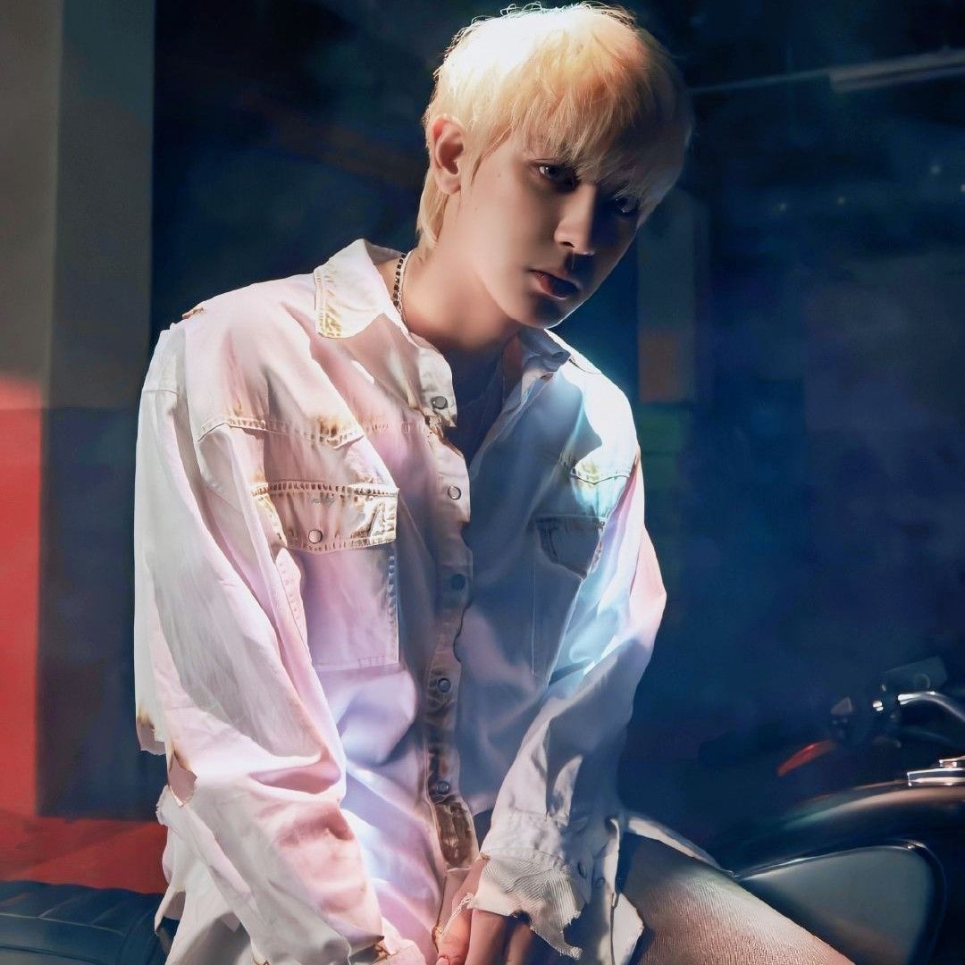 燦烈 (EXO)的最新活動照片