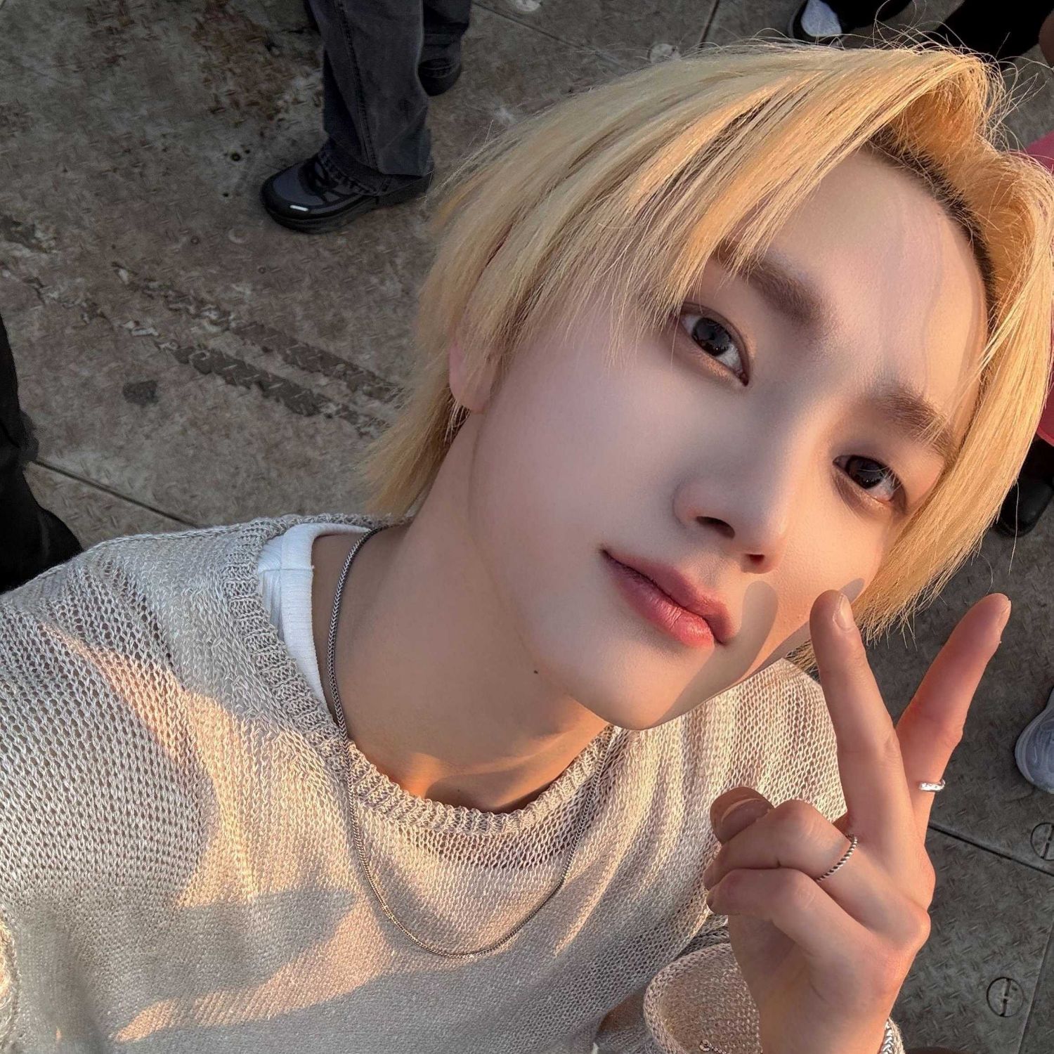 성호 (BOYNEXTDOOR)의 비하인드 컷