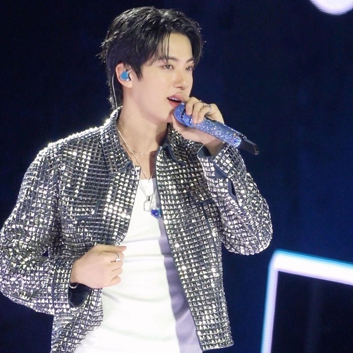 Foto terbaru Jin (BTS)