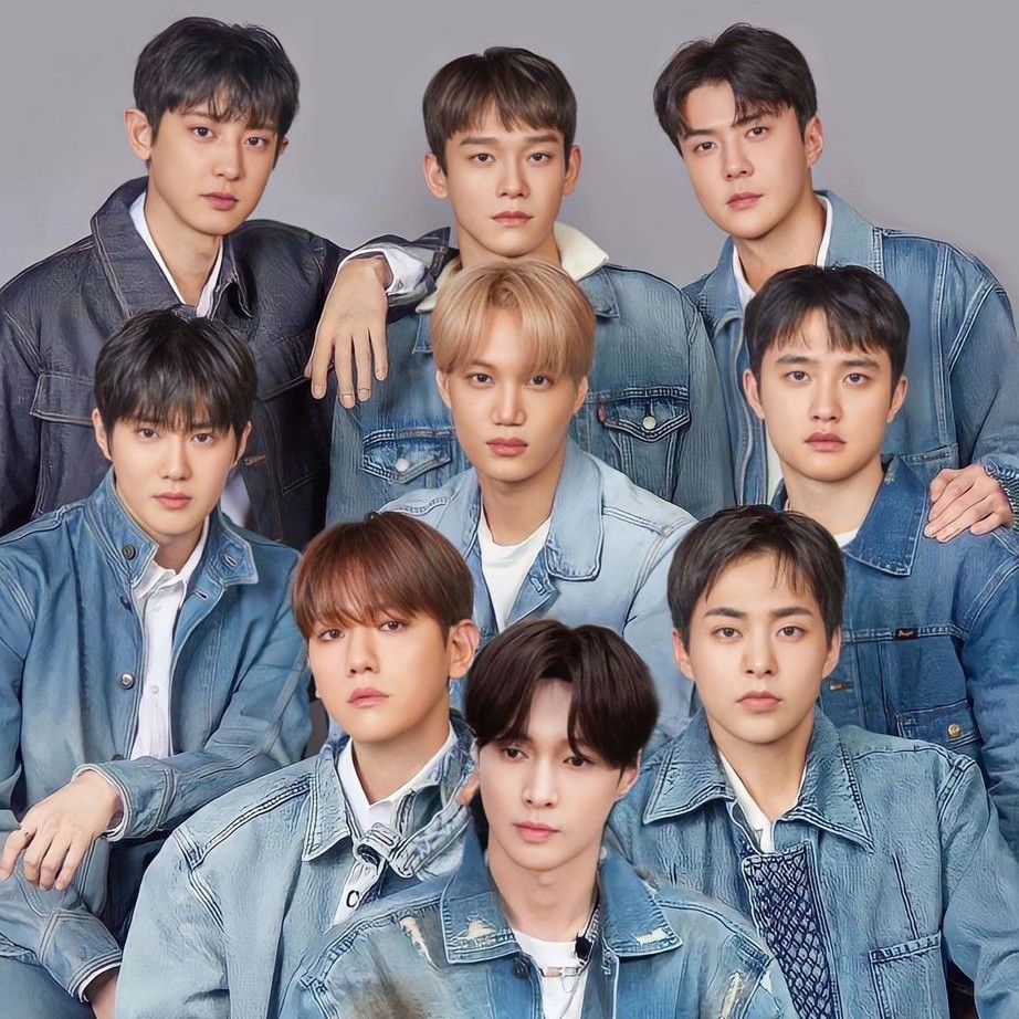 Latest photo of EXO