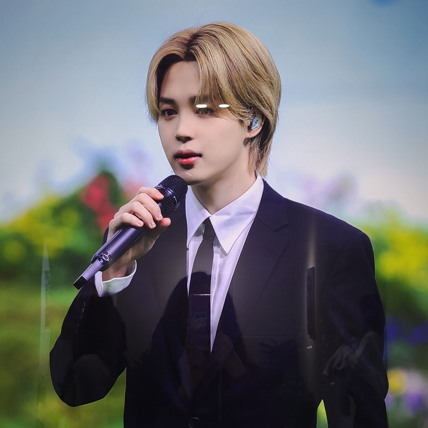 Latest photo of Jimin (BTS)
