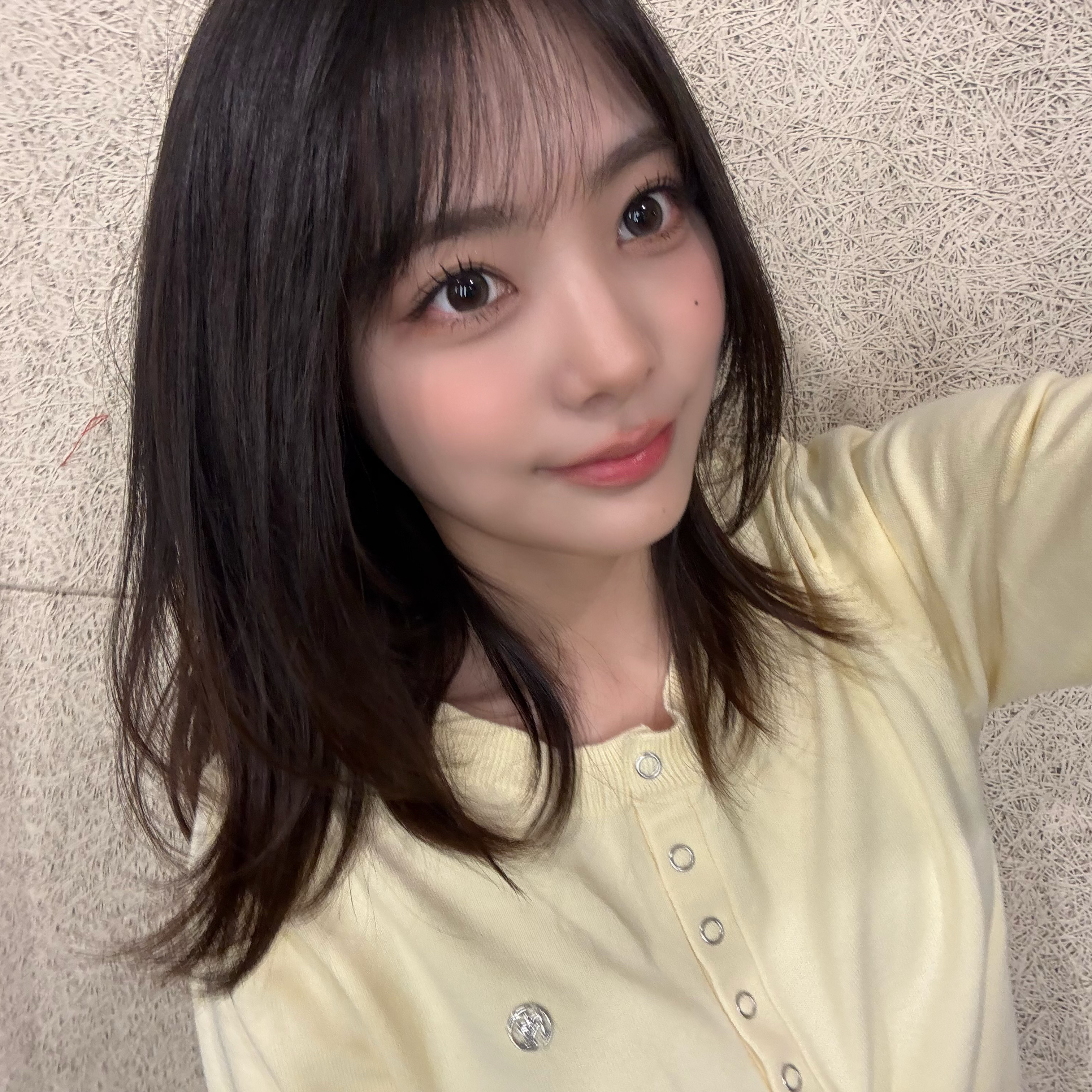 Recent activity shot of Siyeon (QWER)