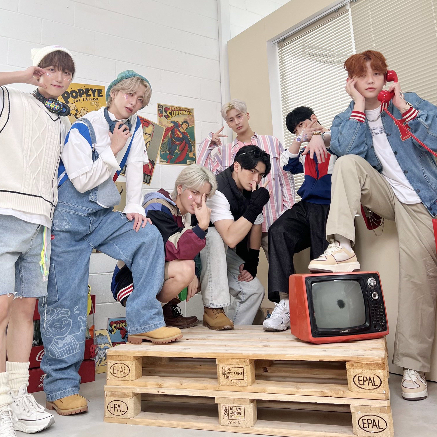 Behind-the-scenes cut of UP10TION