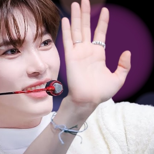 Momen yang diabadikan oleh penggemar Sung Hanbin (ZEROBASEONE)