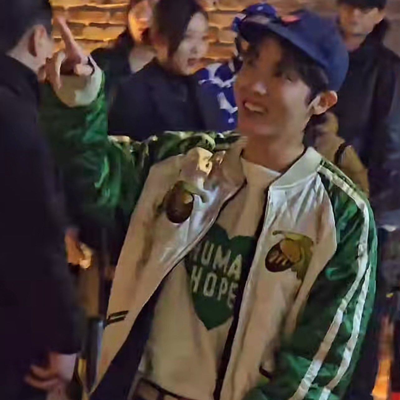 J-hope (防彈少年團)的最新照片