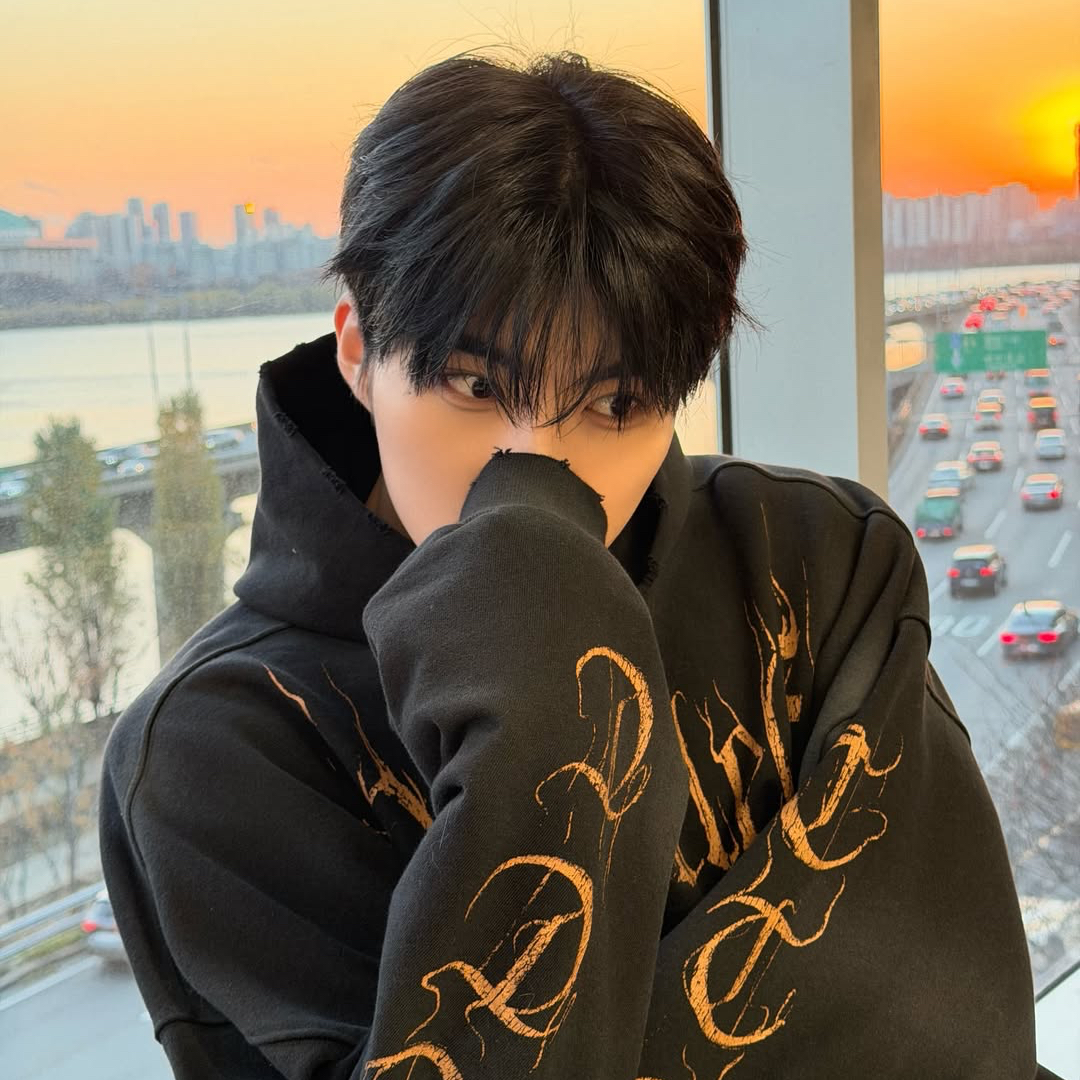 Latest photo of Park Gunwook (ZEROBASEONE)