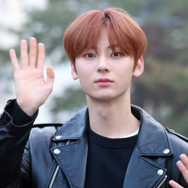 Recent activity shot of Hwang Minhyun