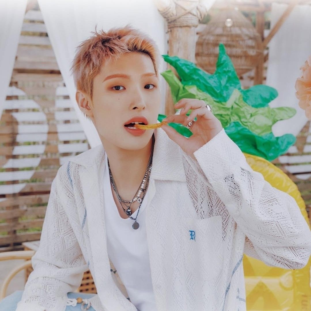 Latest photo of Mingi (ATEEZ)