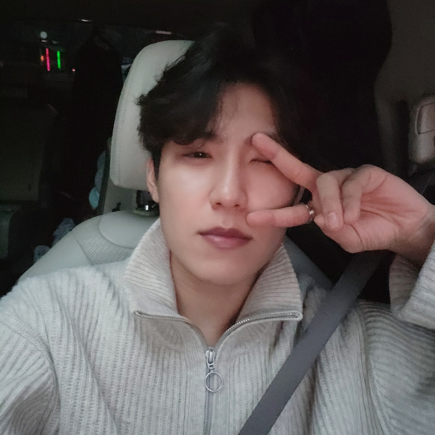 A moment captured by Park Woojin (AB6IX)'s fan