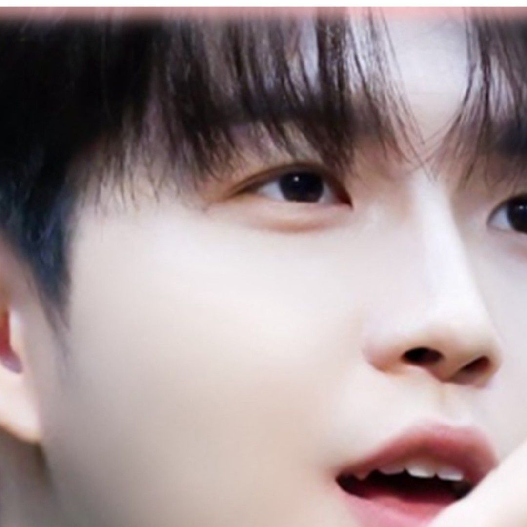 A moment captured by Kim Jaehwan's fan