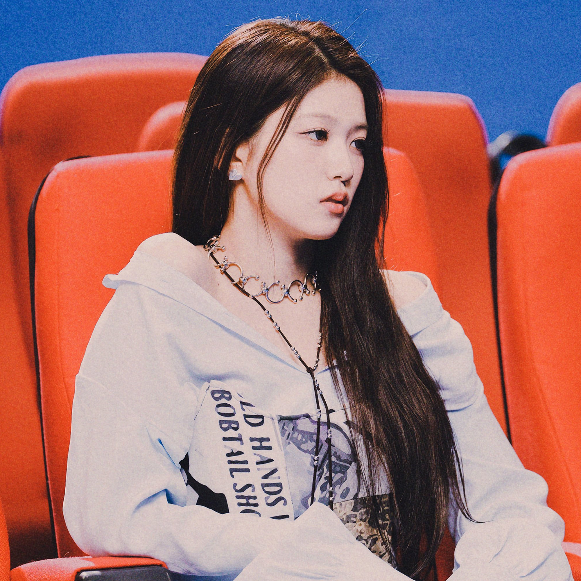 A moment captured by Yoon Jiyoon (izna)'s fan