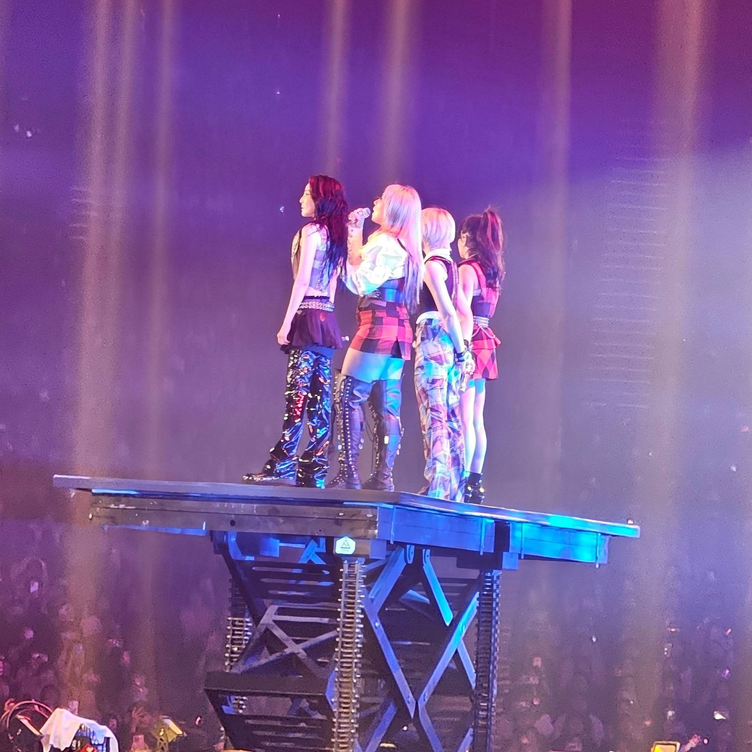 A moment captured by 2NE1's fan