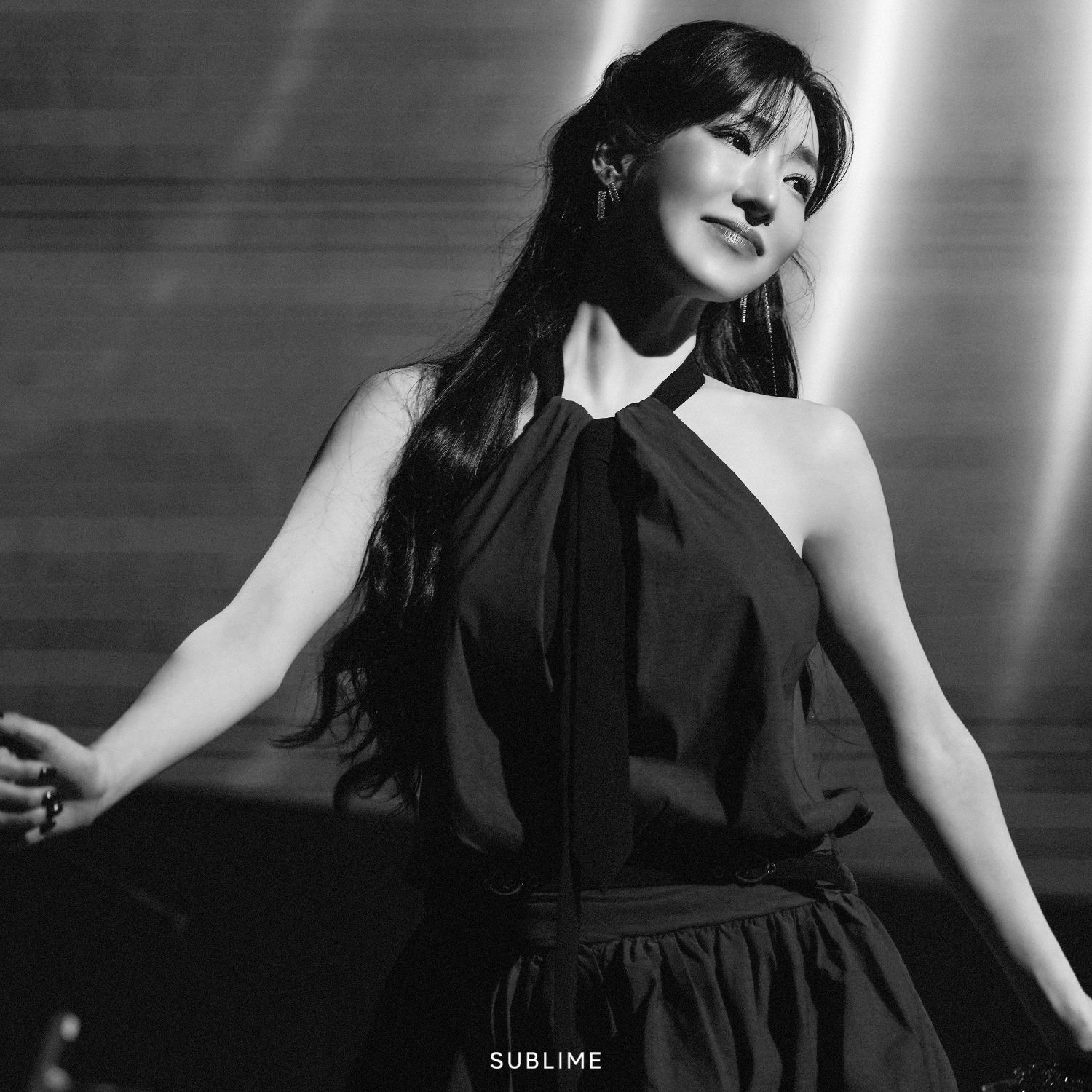 Behind-the-scenes cut of Tiffany Young (Girls' Generation)