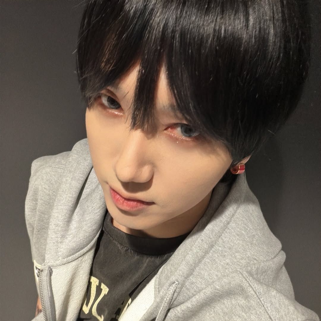 Foto aktivitas terbaru Yesung (Super Junior)