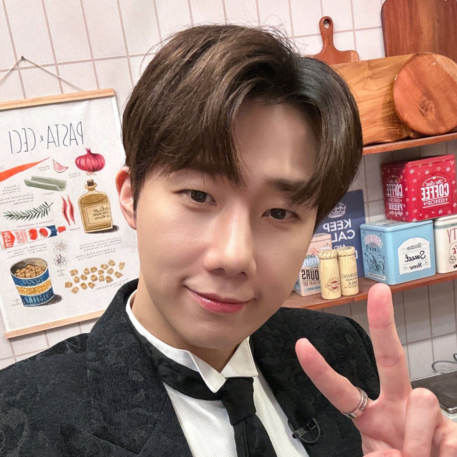 Recent activity shot of Sungkyu (INFINITE)