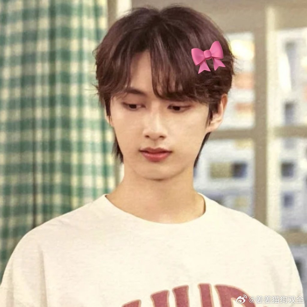 A moment captured by Jun (SEVENTEEN)'s fan