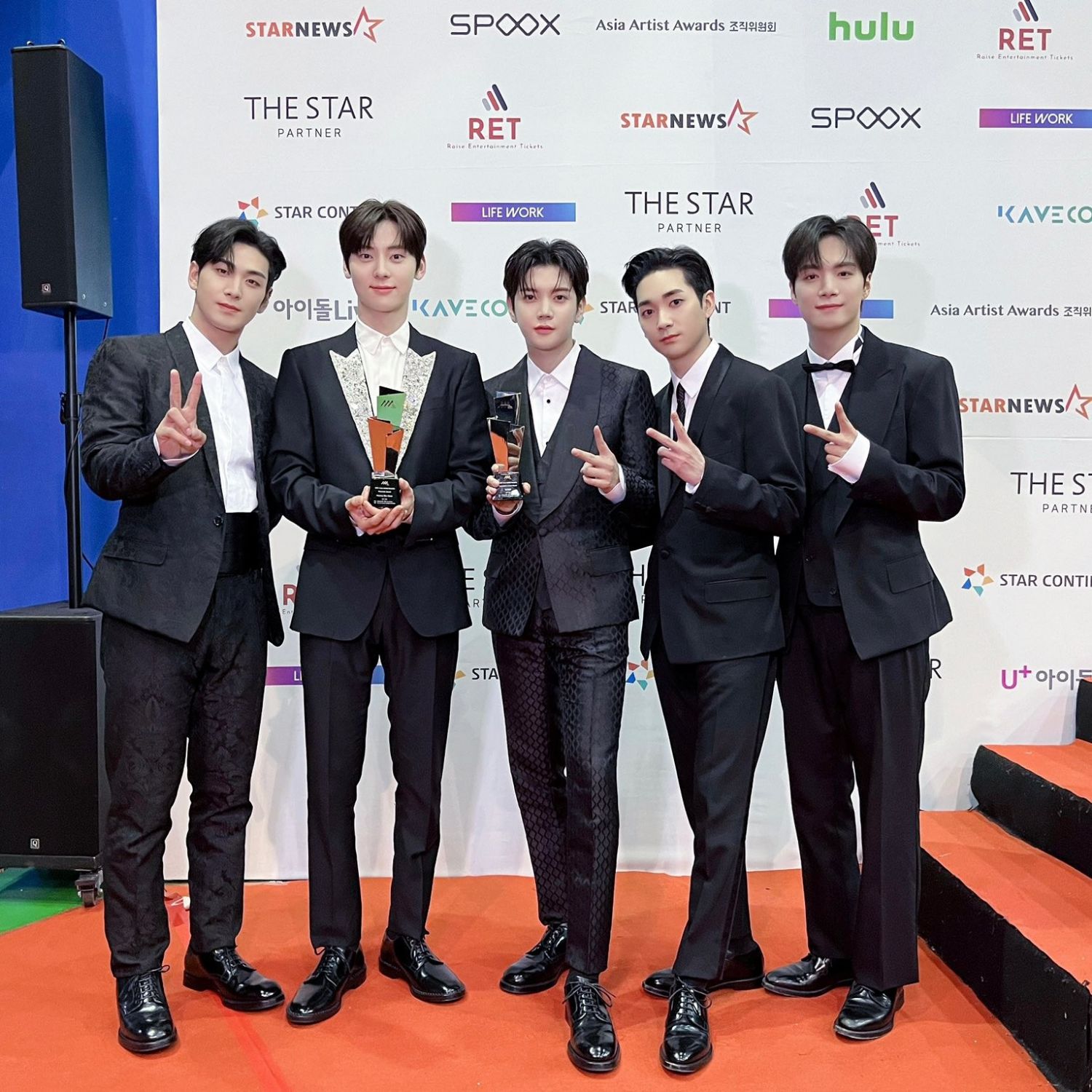 Behind-the-scenes cut of NU'EST