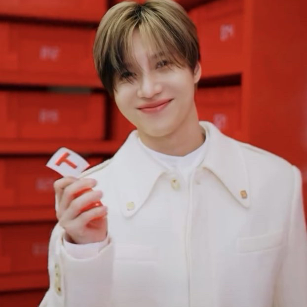 A moment captured by Taemin (SHINee)'s fan