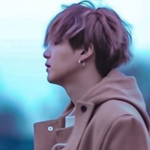 슈가 (방탄소년단)의 최신 사진