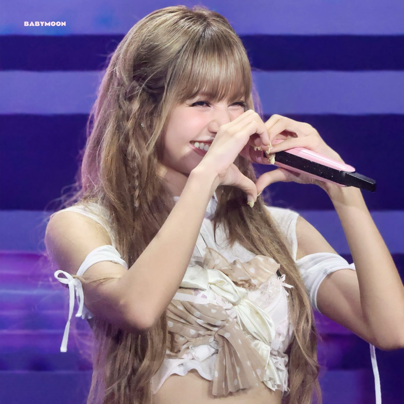 Lisa (BLACKPINK)的幕后花絮