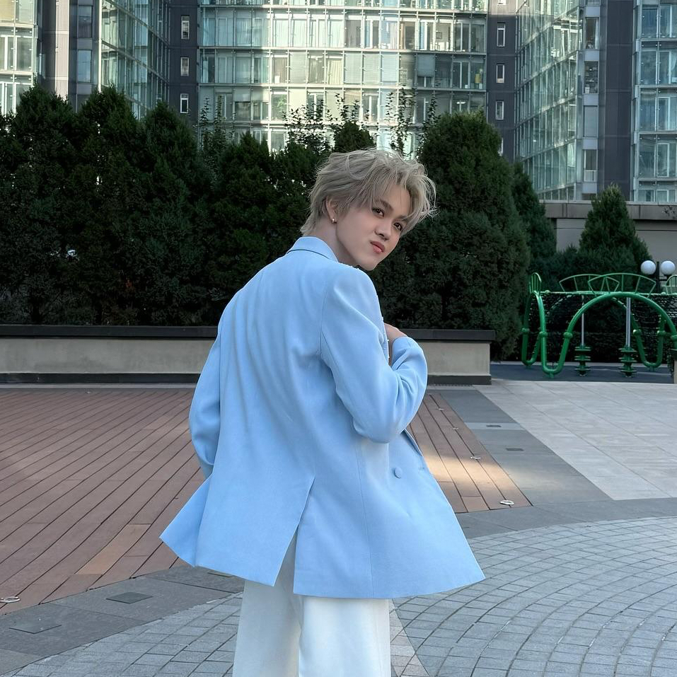 A moment captured by THI-O (NexT1DE)'s fan