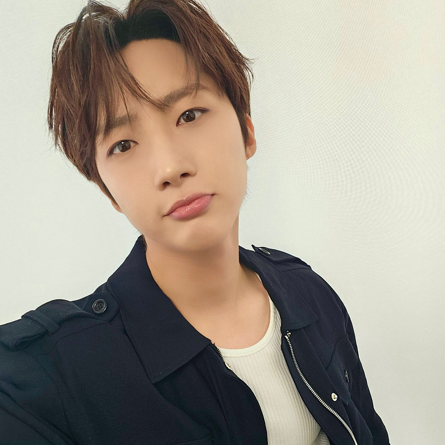 A moment captured by PENTAGON's fan