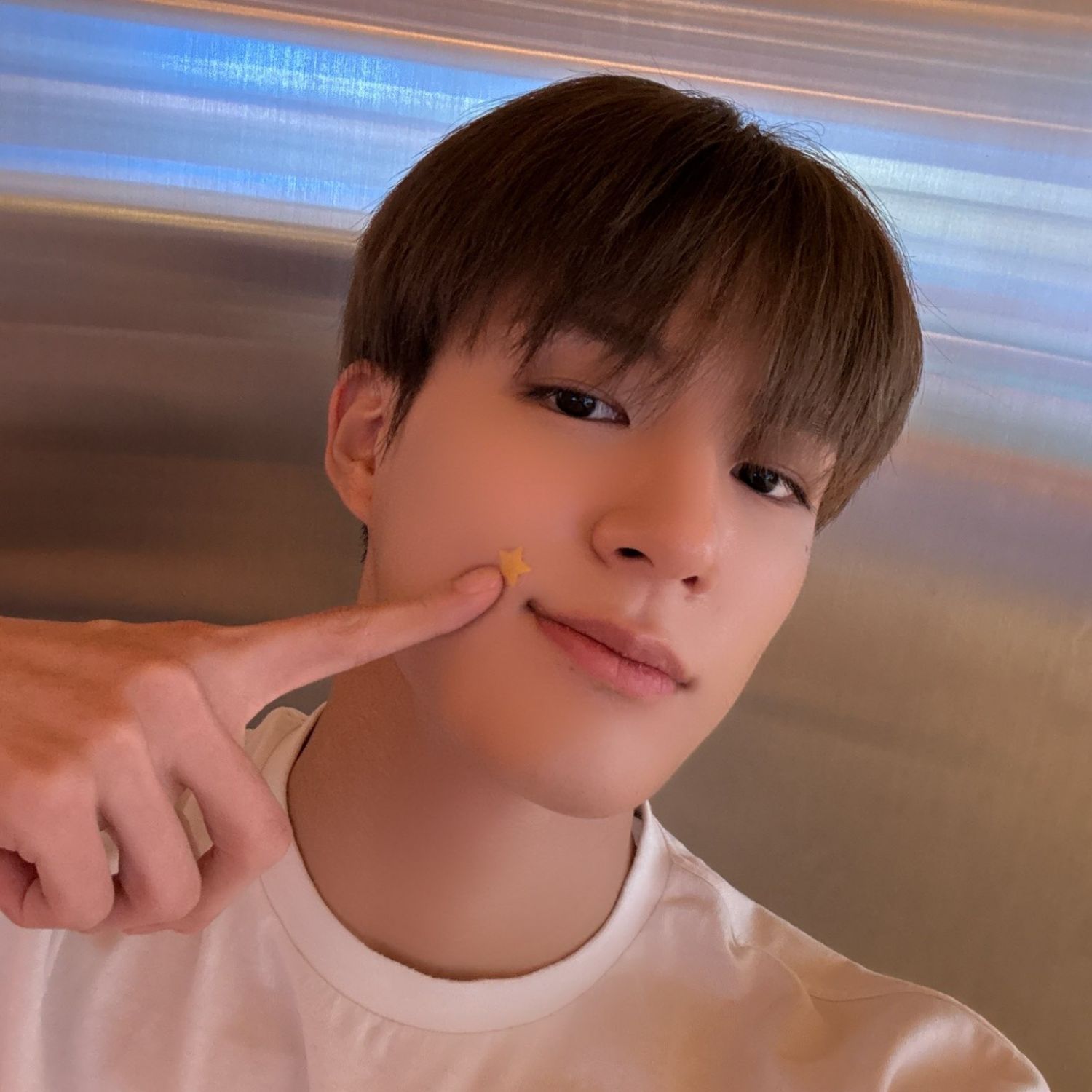 Behind-the-scenes cut of Jeno (NCT DREAM)