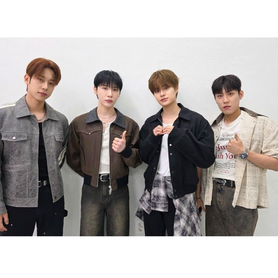 A moment captured by AB6IX's fan