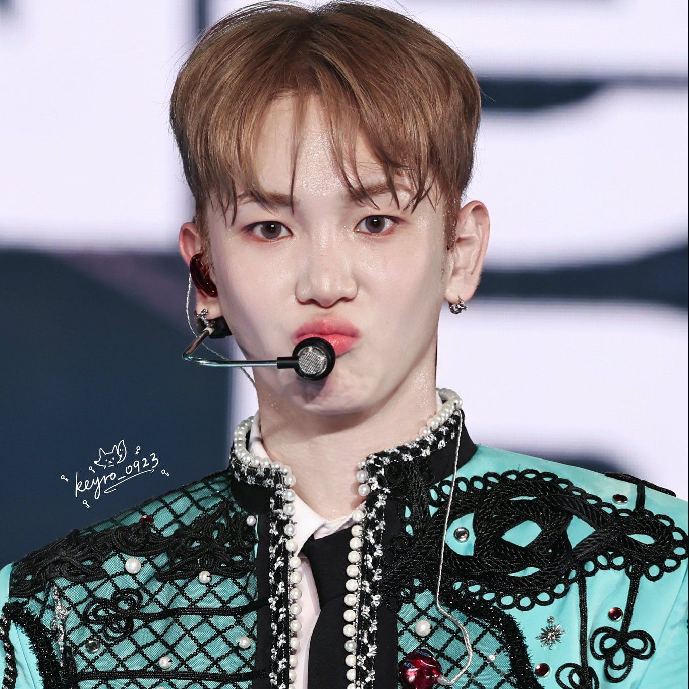 Behind-the-scenes cut of Key (SHINee)