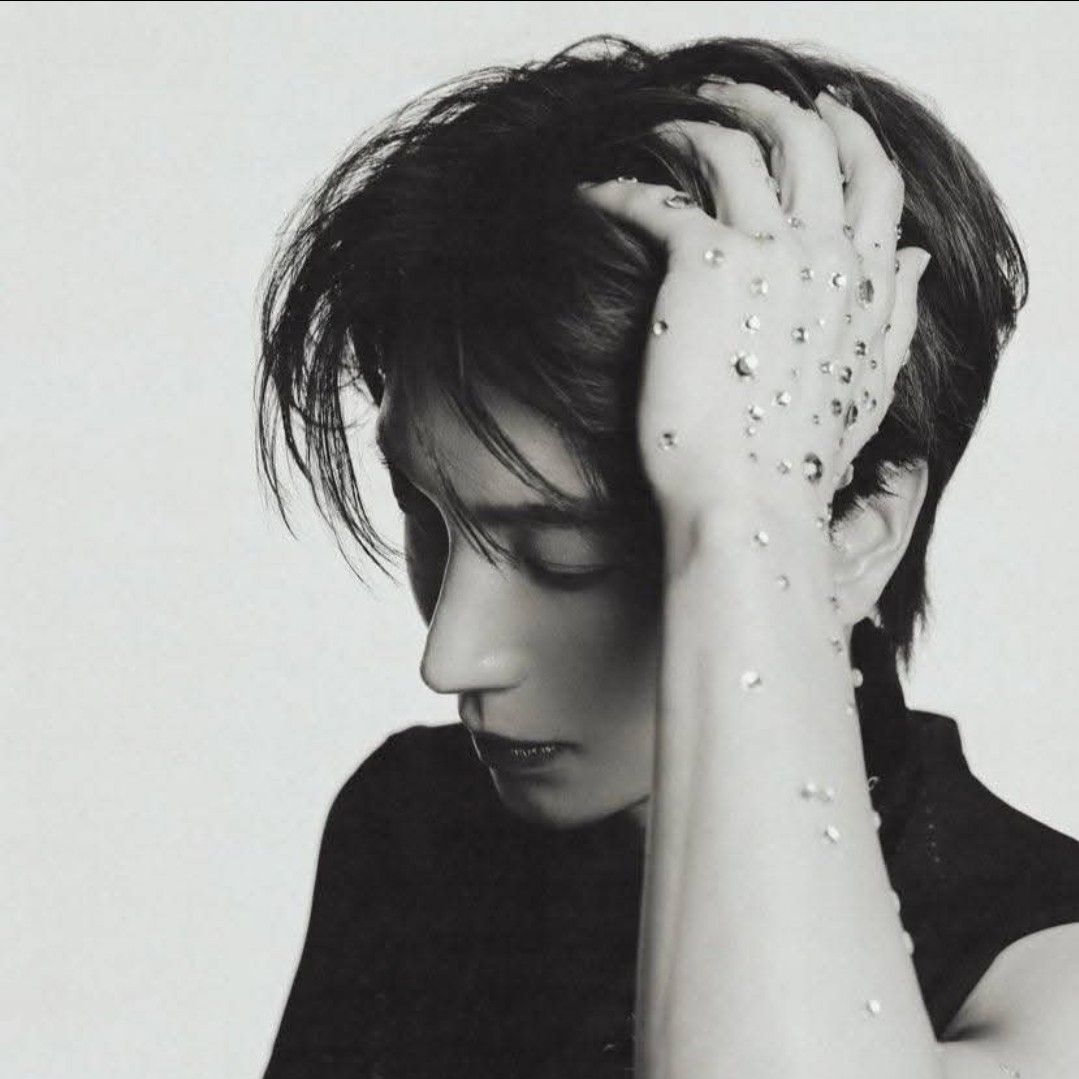 Behind-the-scenes cut of Leeteuk (Super Junior)