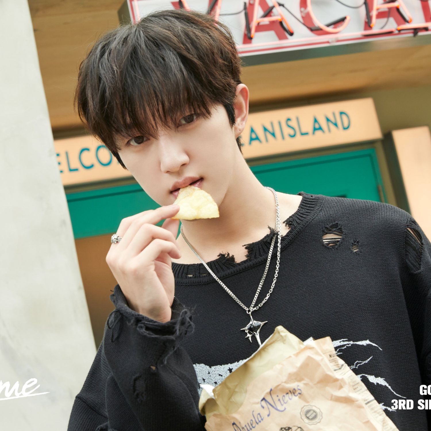Recent activity shot of Bong Jaehyun (Golden Child)
