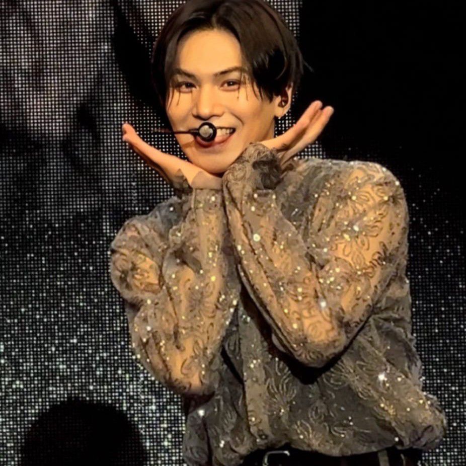 A moment captured by Rocky's fan