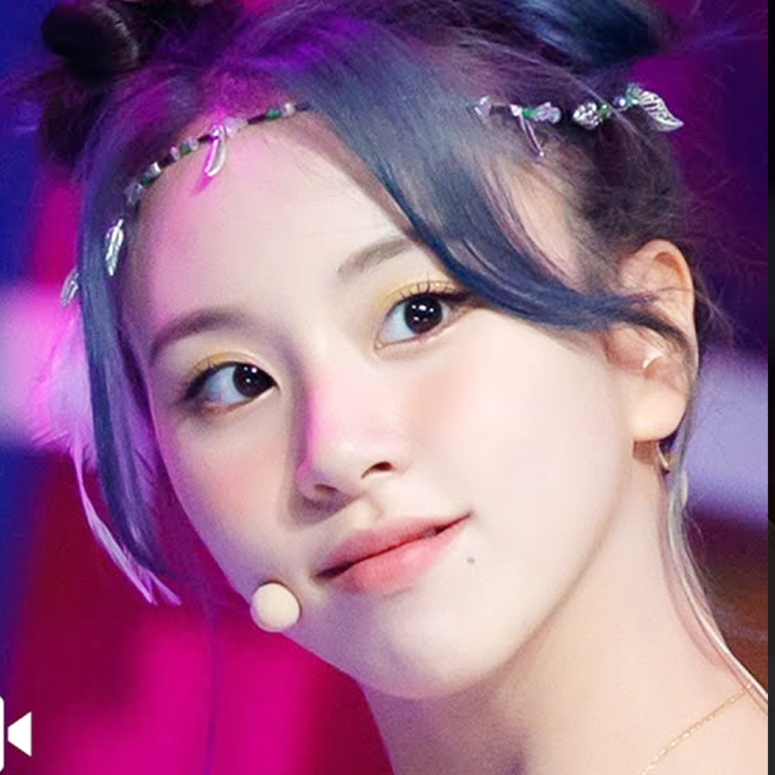 A moment captured by Chaeyoung (TWICE)'s fan