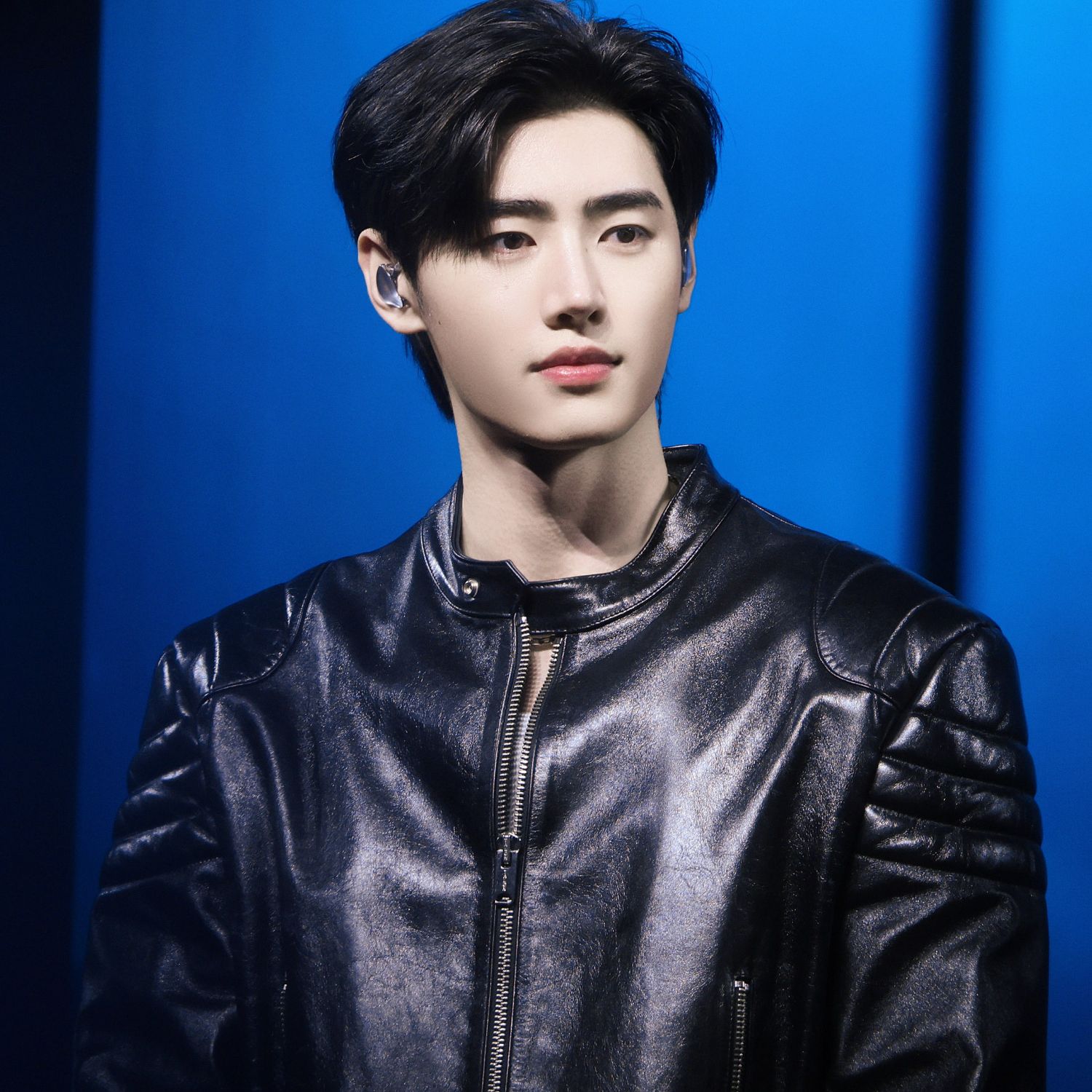 Latest photo of Sunghoon (ENHYPEN)