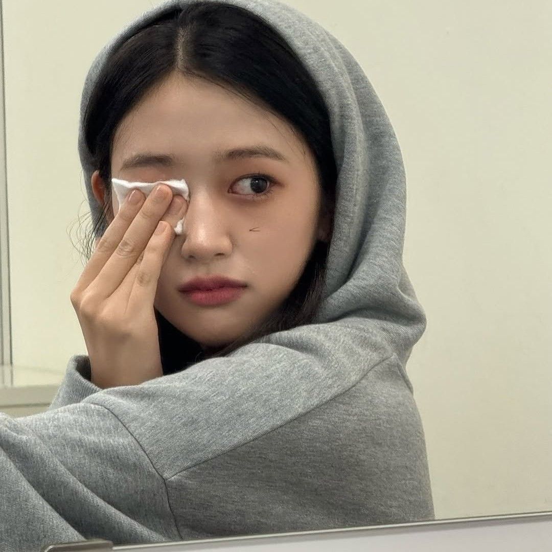 Latest photo of An Yujin (IVE)