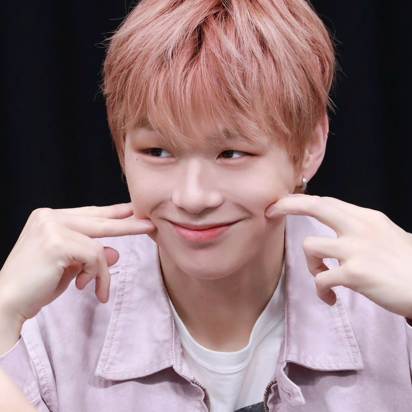 강다니엘의 최신 사진
