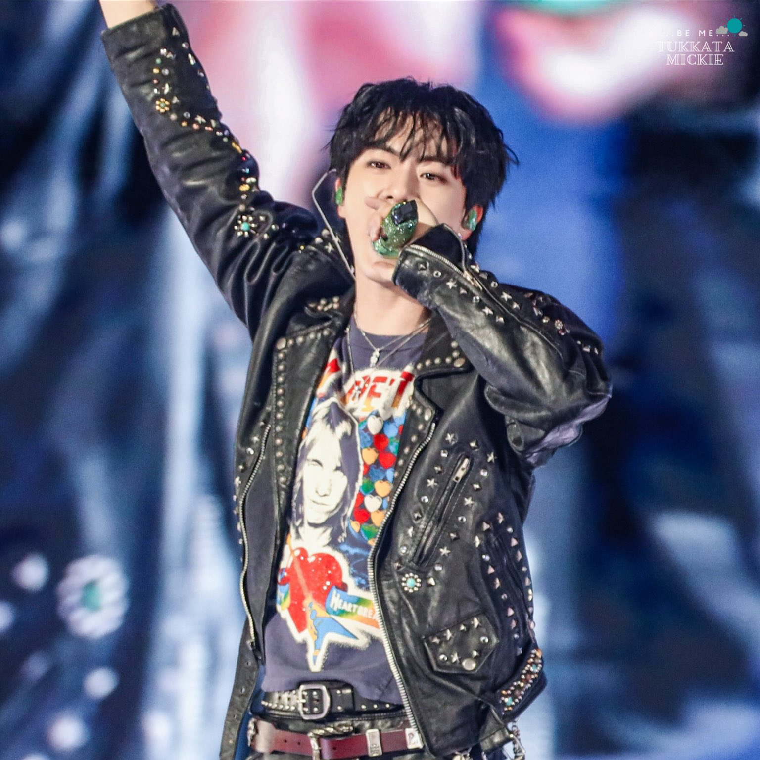 Momen yang diabadikan oleh penggemar Jin (BTS)