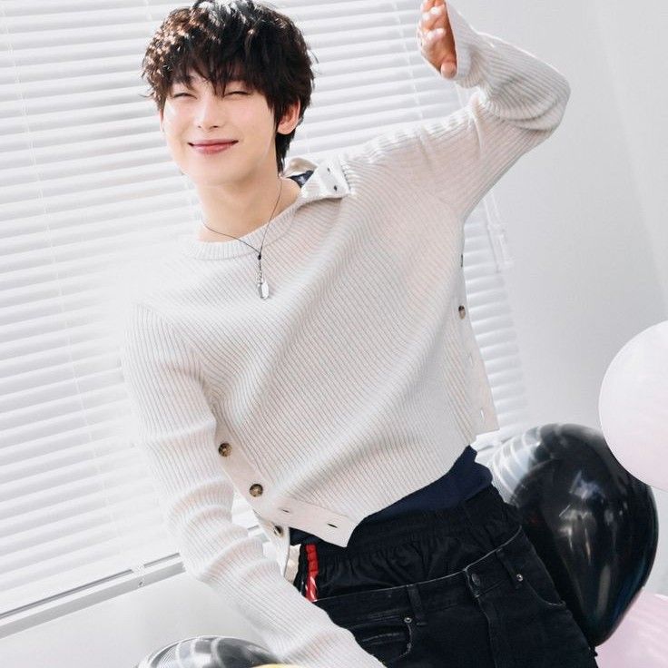 Latest photo of Sunoo (ENHYPEN)