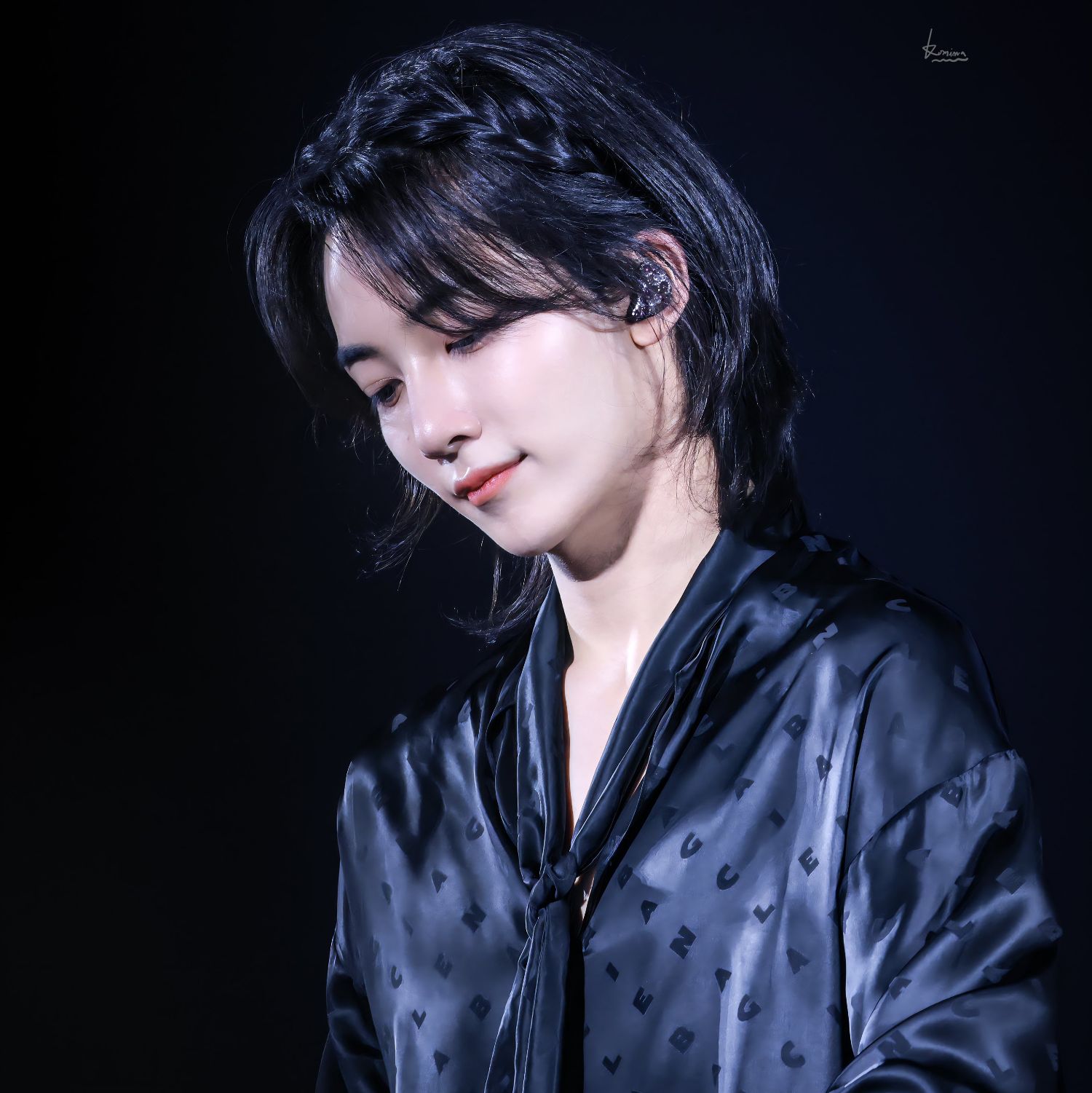 Momen yang diabadikan oleh penggemar Jeonghan (SEVENTEEN)