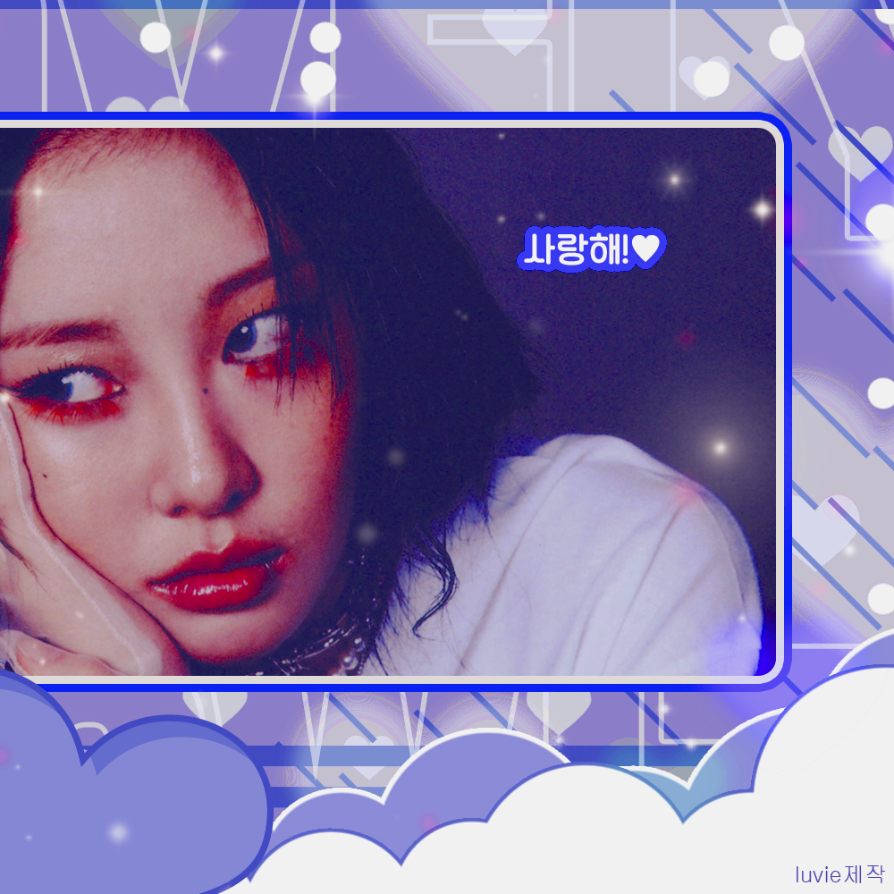 Latest photo of LOONA