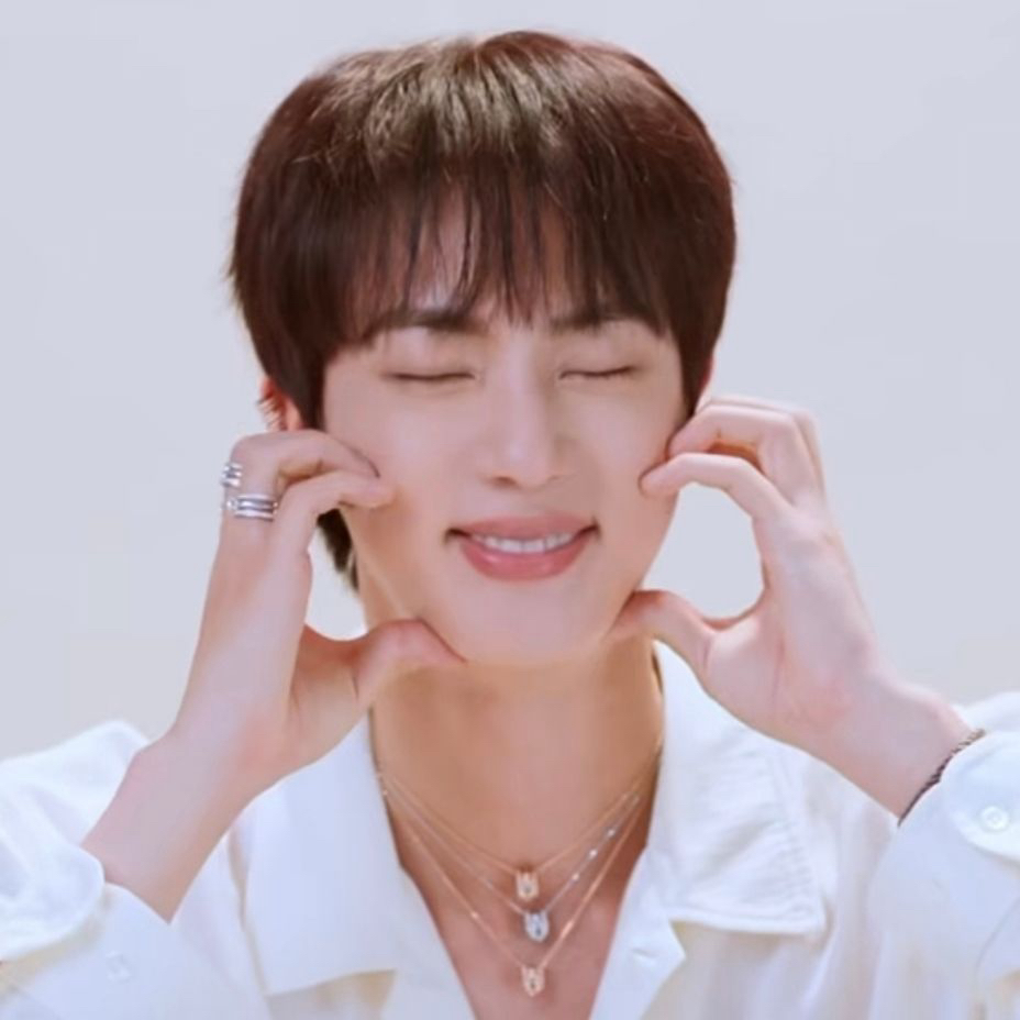 진 (방탄소년단)의 최신 사진