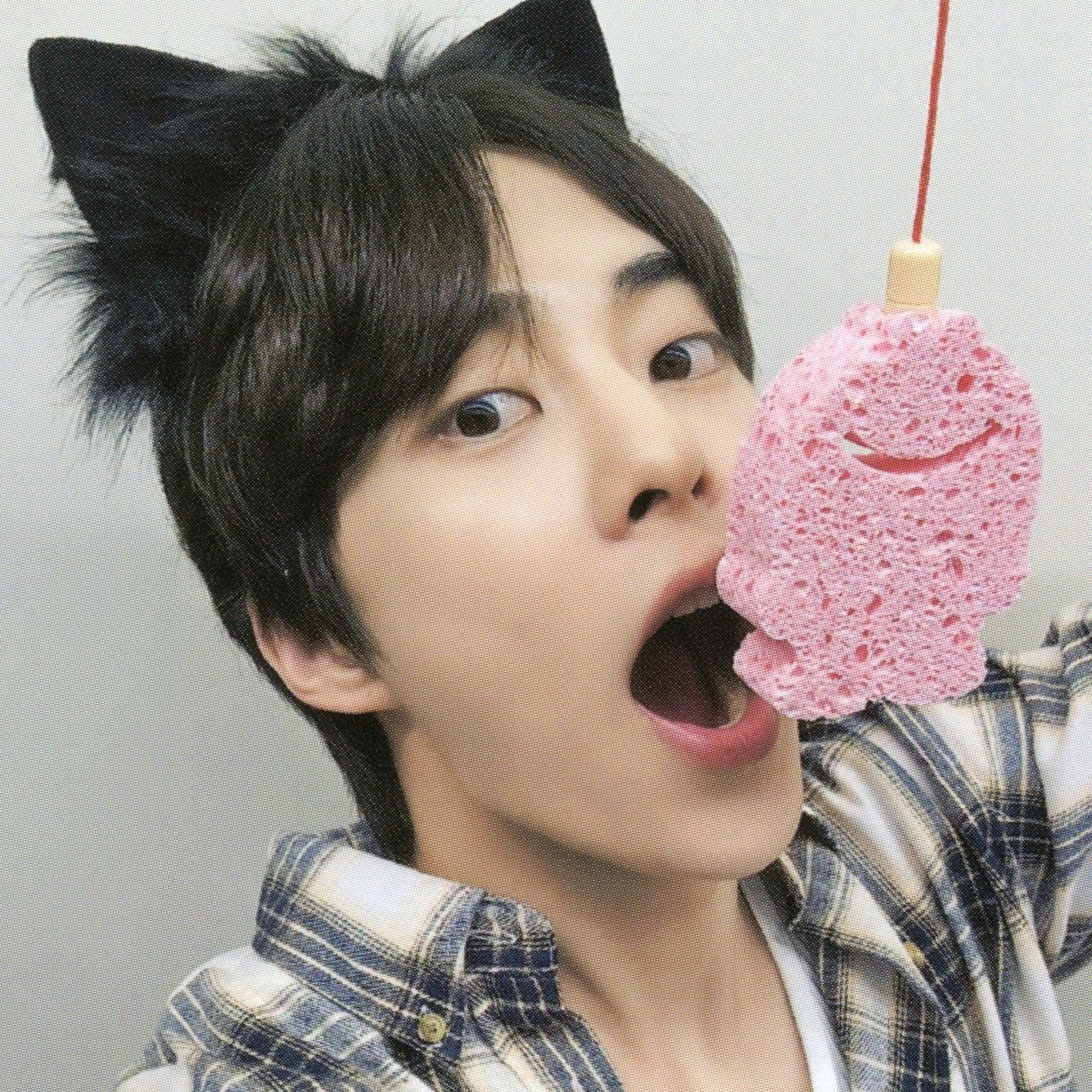 Behind-the-scenes cut of Xiumin (EXO)
