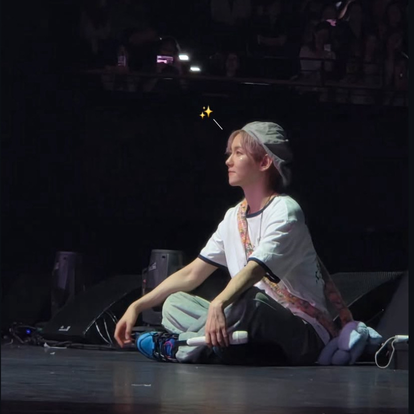 Recent activity shot of Baekhyun (EXO)